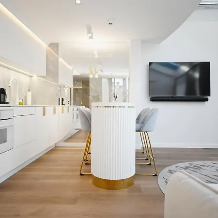 Air Conditioned 3city In Center By Renters Sopot